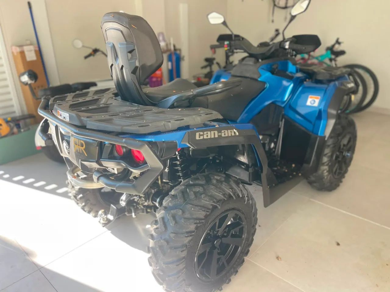 Quadriciclo Can-am Outlander Max XT 1000cc 2023 - Foto 10