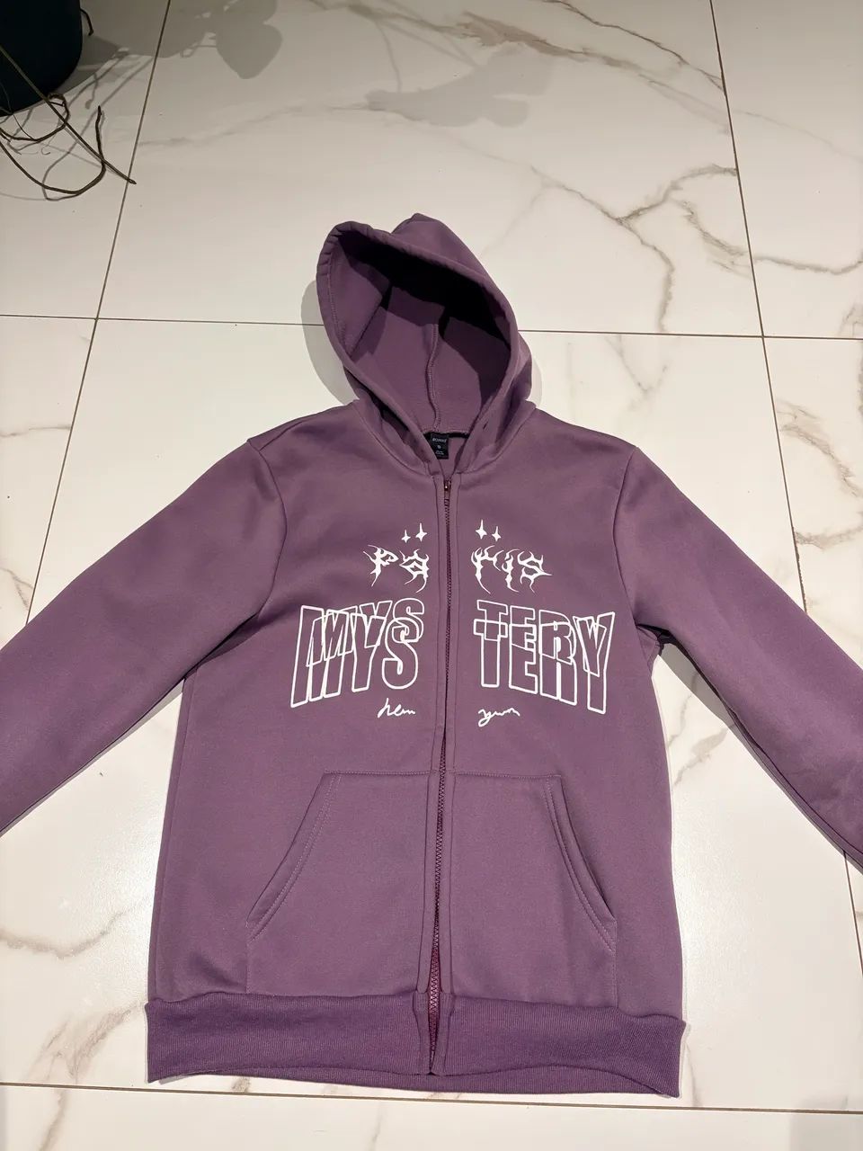 Moletom romwe roxo,tamanho P e nunca usado