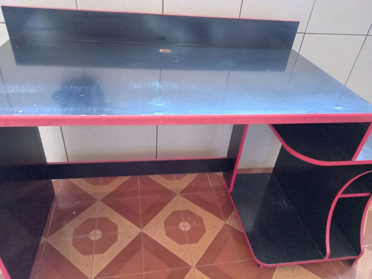 Mesa gamer com avarias.  - Foto 4