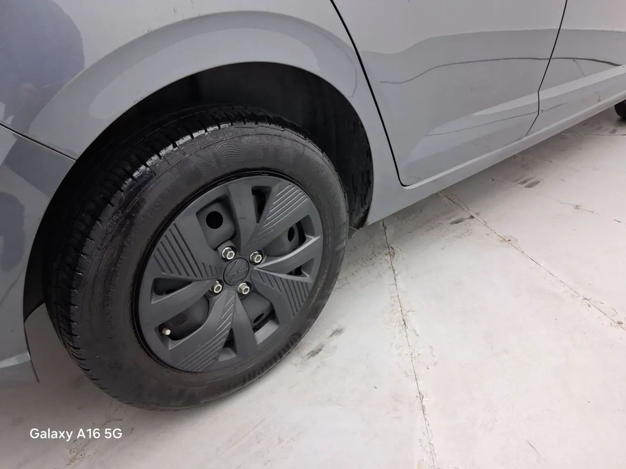 Volkswagen Polo Track 1.0 Flex 12V 5p, foto 14 de 18
