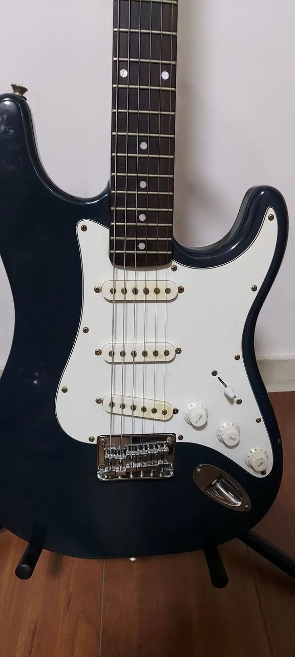 Squier Bullet Indonesia  - Foto 3