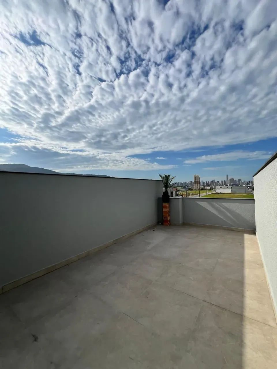 SOBRADO TRIPLEX EM ITAPEMA, ULTIMO DISPONÍVEL, COM 02 SUITES!!! - Foto 4