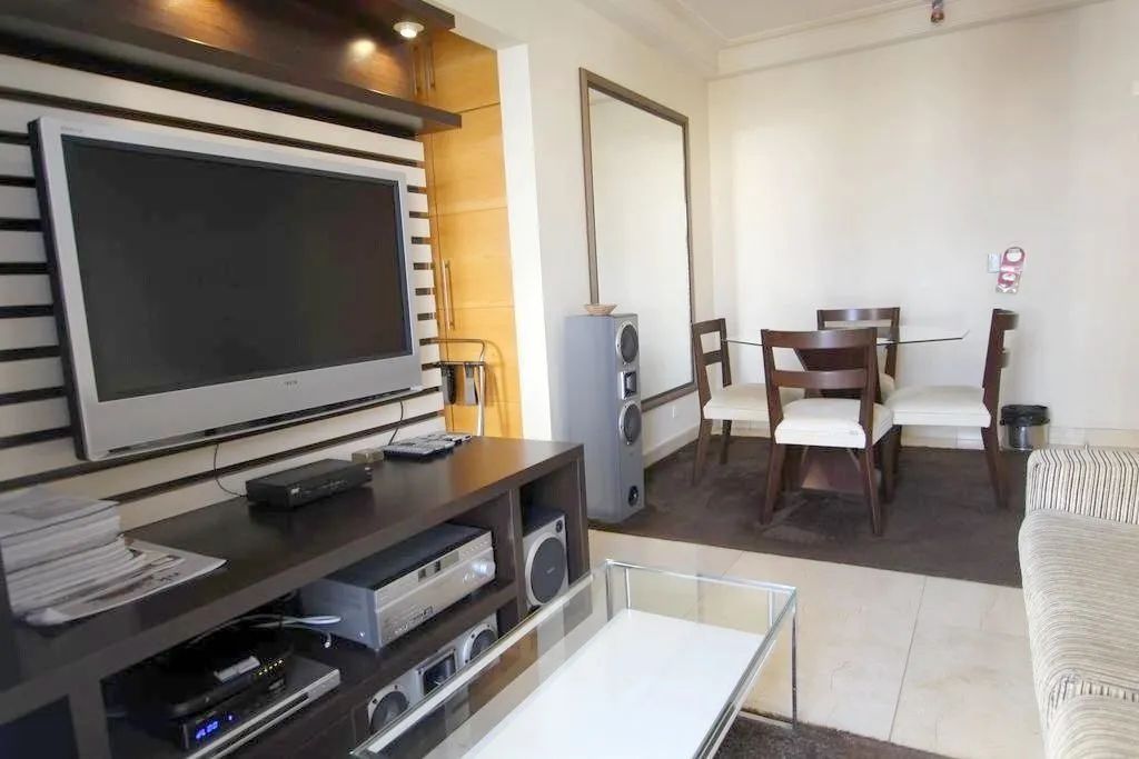 Flat Moema Comfort, prox a Av. Sto Amaro e Av. dos Bandeirantes