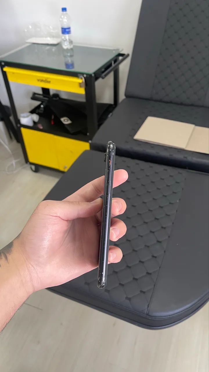 iPhone XR 128GB - 80% Bateria  - Foto 2