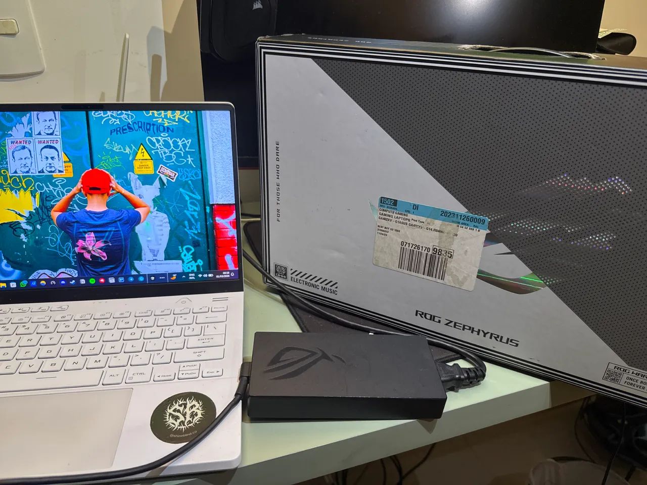 ASUS ROG Zephyrus G14 Ryzen 9 RTX 4060 16GB 165Hz - leve tipo MacBook