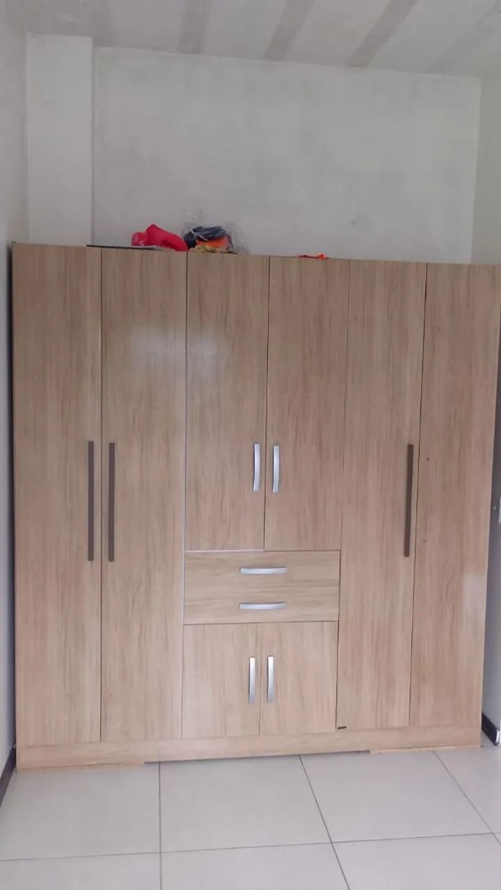 Vende-se um guarda roupa 