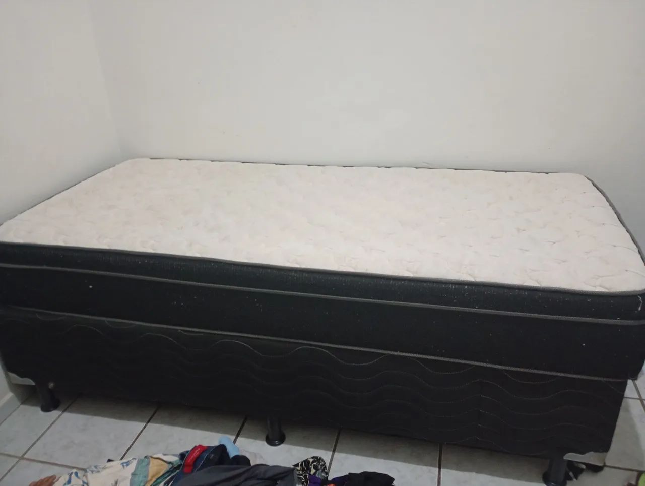 Single-sized box bed65060627242498120