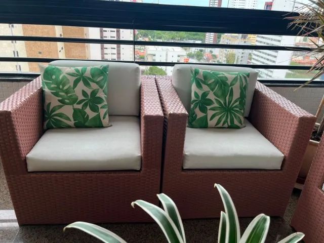 Conjunto de varanda poltronas e sofá área externa - Foto 3