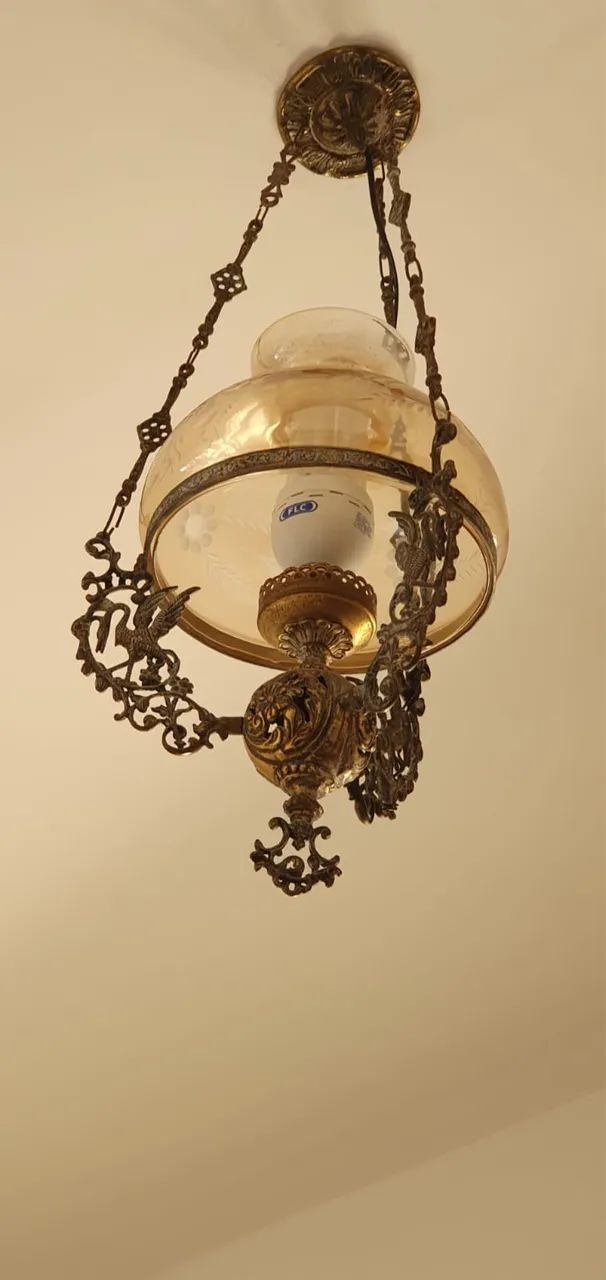 Luminária antiga 
