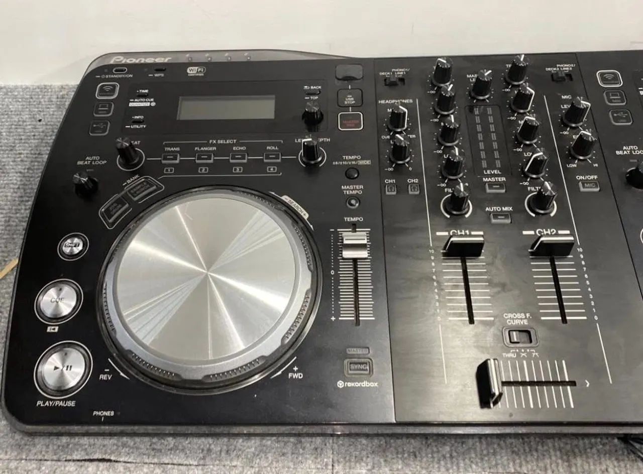 XDJ AERO