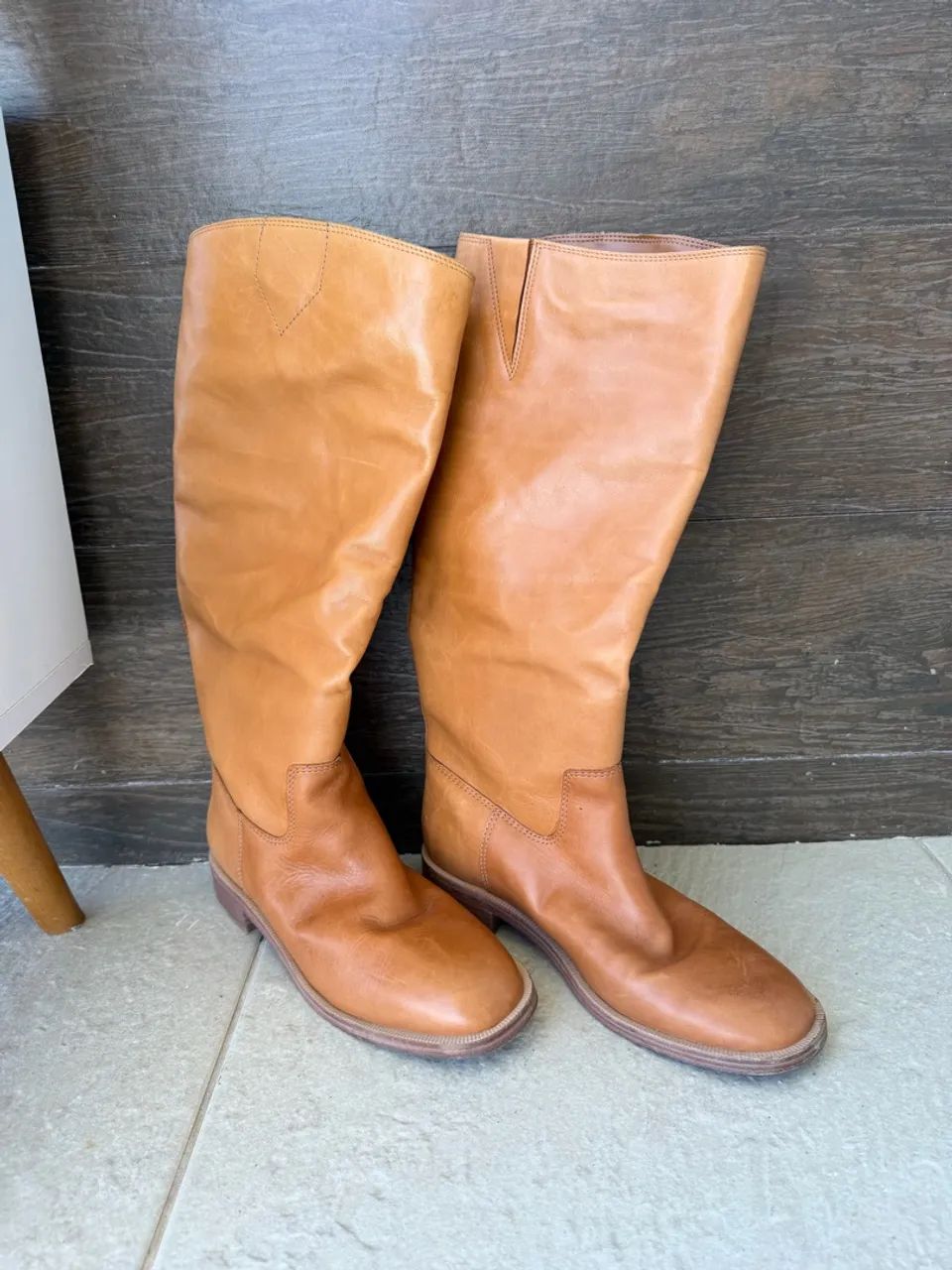 bota schutz cano alto caramelo 36 - Foto 4
