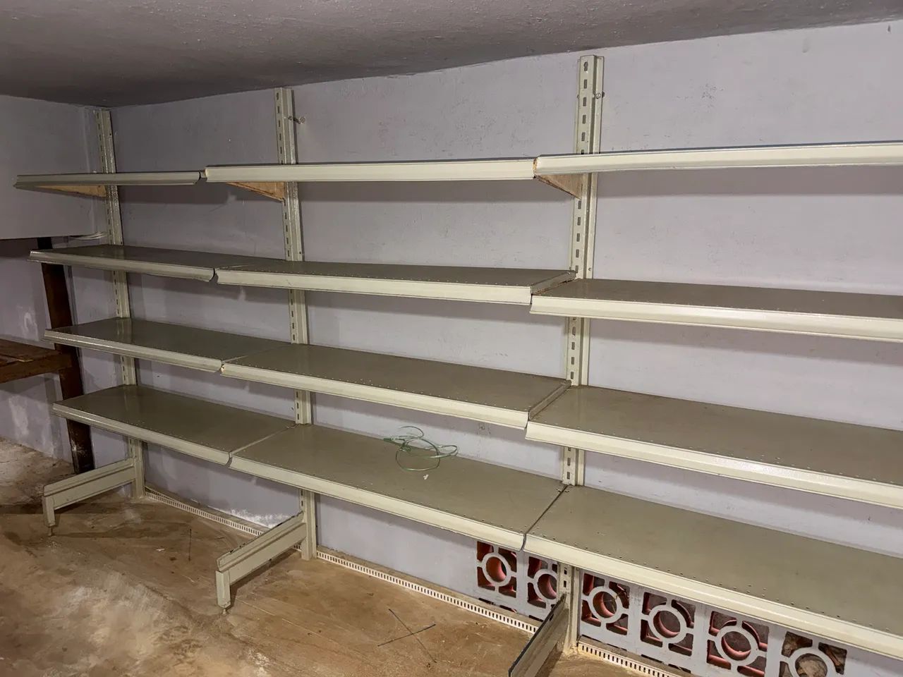 Prateleira gôndola P/ mercado 