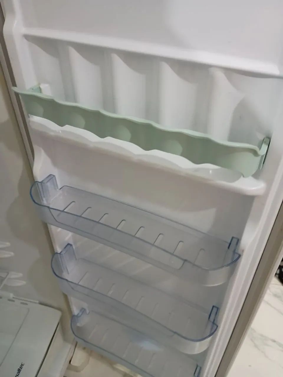 Geladeira Esmaltec  - Foto 4