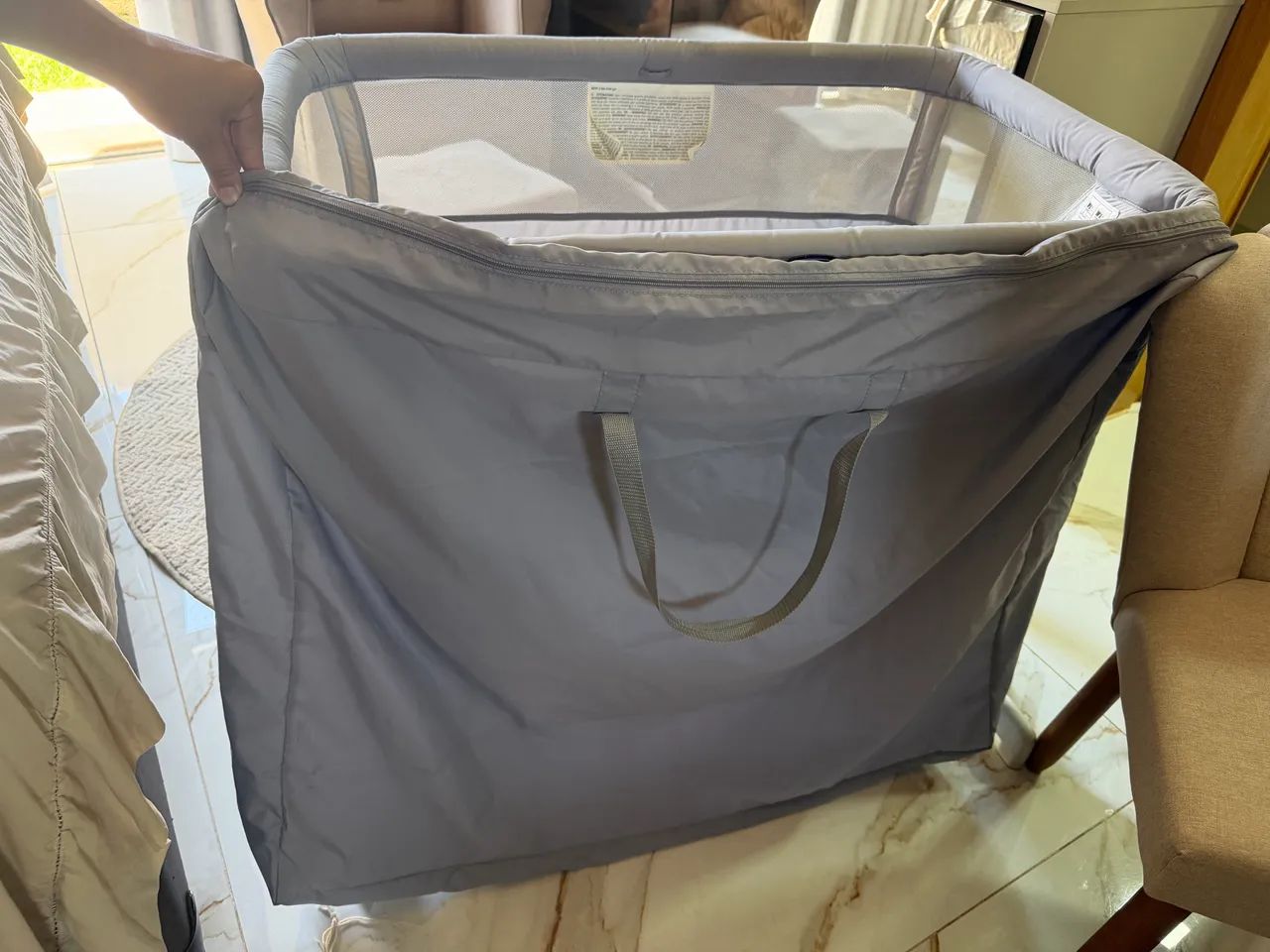 Berço Chicco Next2Me Pop-Up, na cor Grey Mist- ótimo estado  - Foto 3