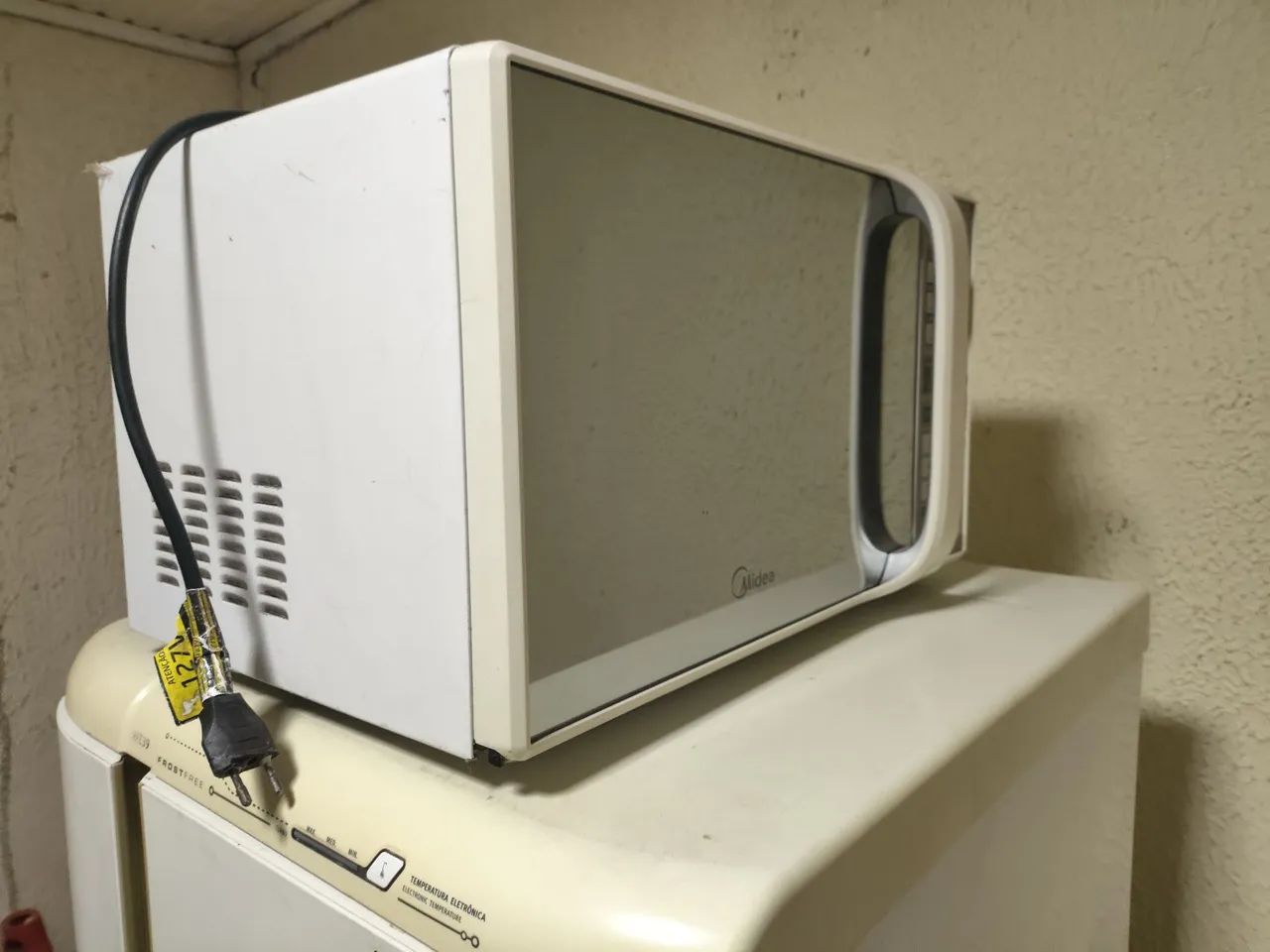Micro-ondas Midea 31 litro