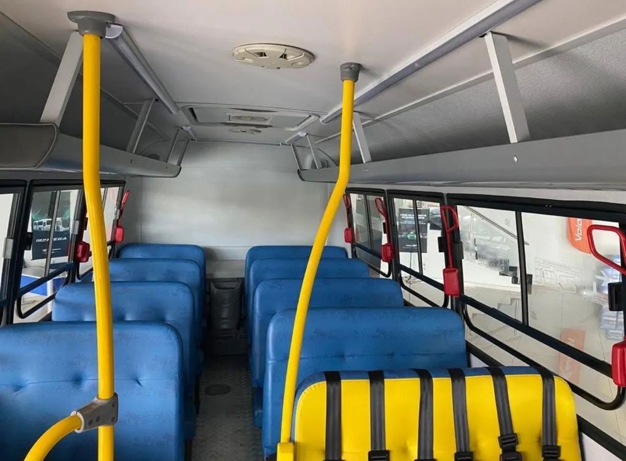 Micro Ônibus Volare V8l curto 4x4 Ano 2016 - Foto 4