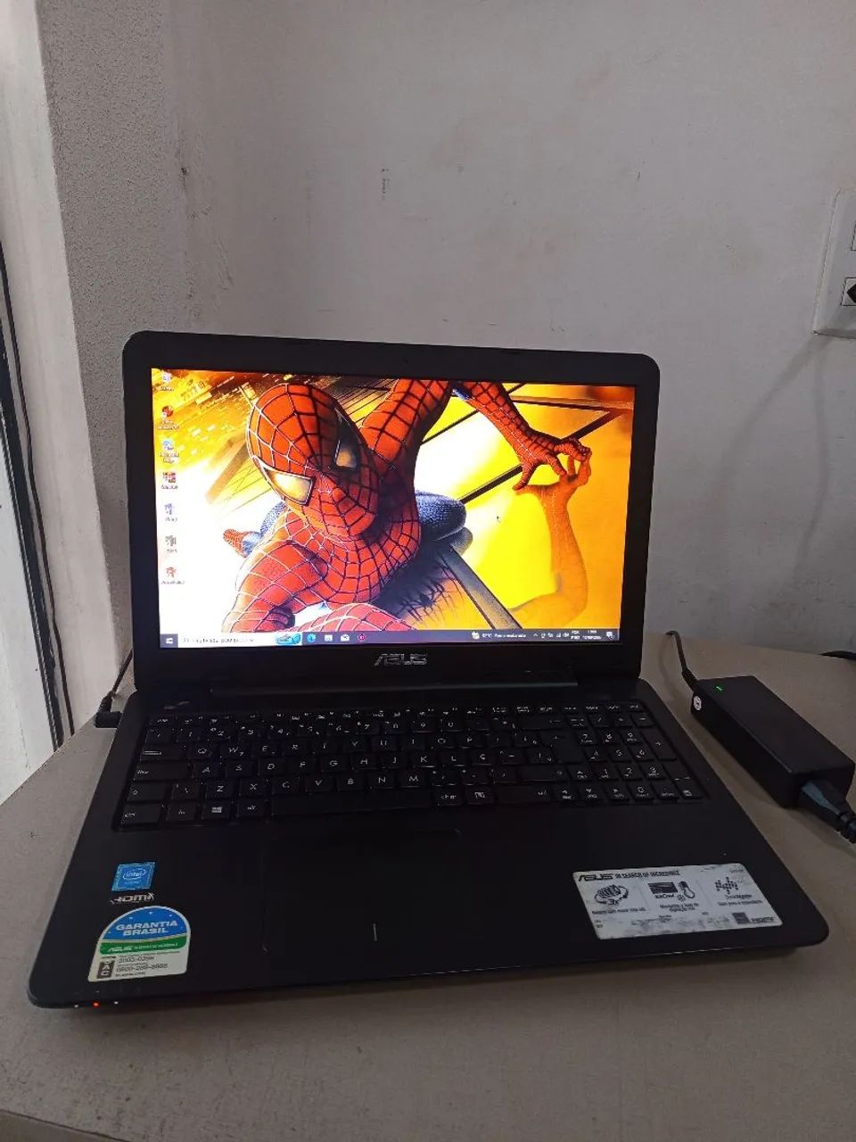 Notebook Asus perfeito 