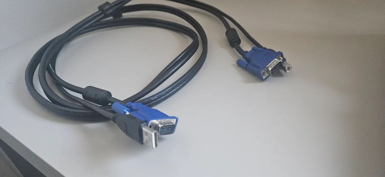 Cabo Trendnet Kvm Tk-cu06 1.8mts Vga E Usb 2 Em 1 Switch Kvm Cor Preto