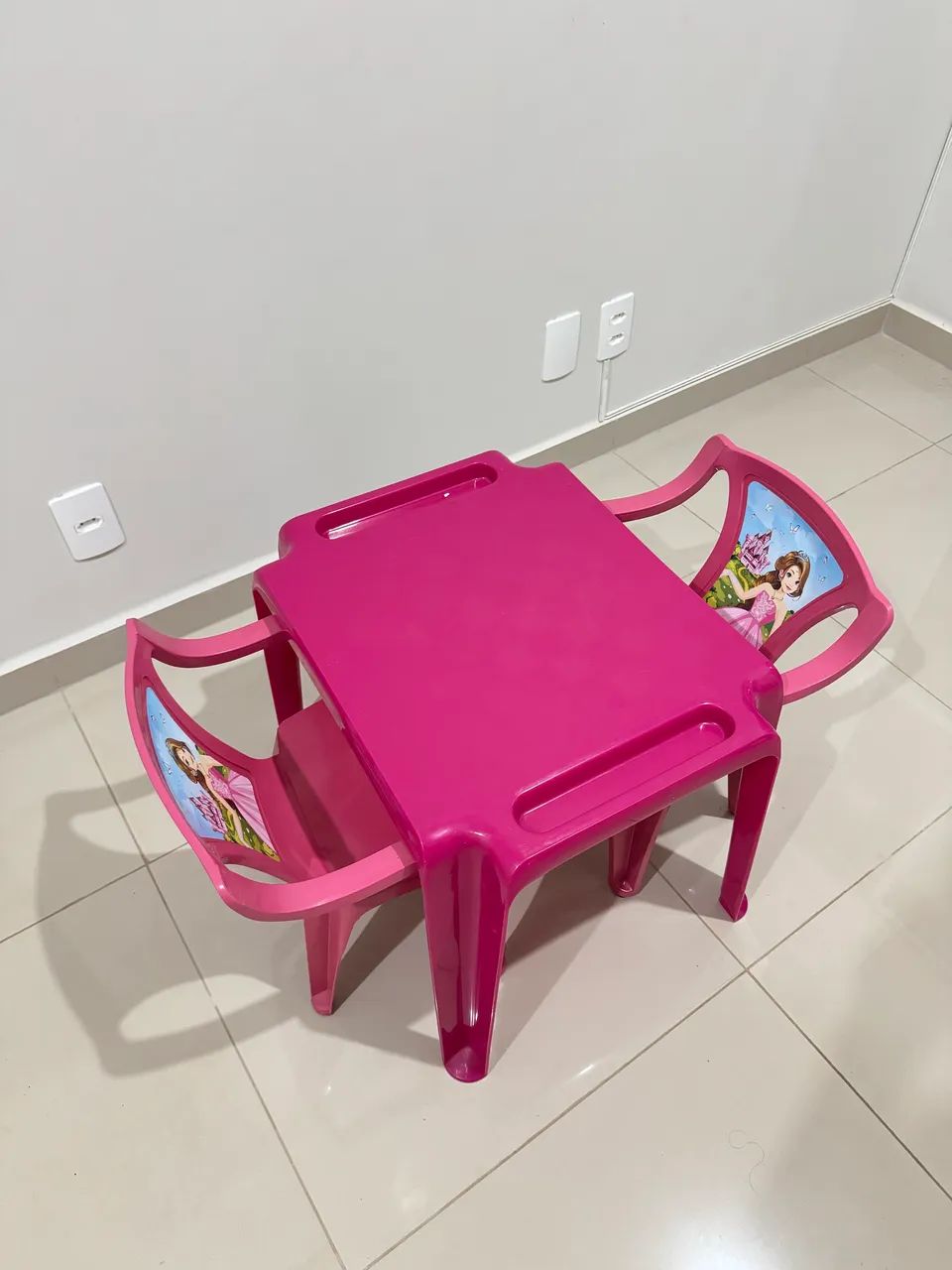 Jogo de menina infantil com duas cadeiras tema princesas  - Foto 2
