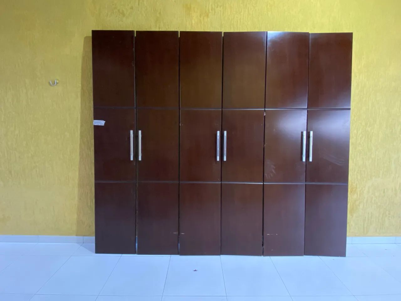 Vende-se guarda-roupa 