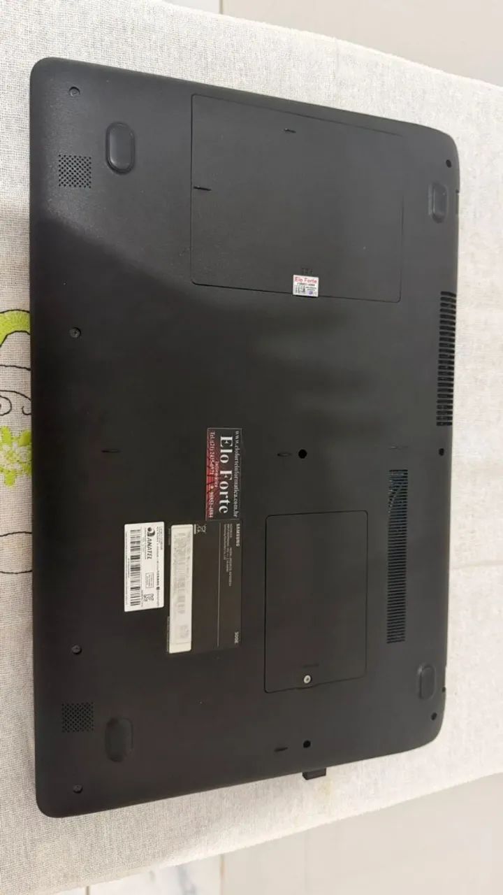 Notebook Samsung NP300E5K - SSD + Windows 10 64 Bits - Foto 5
