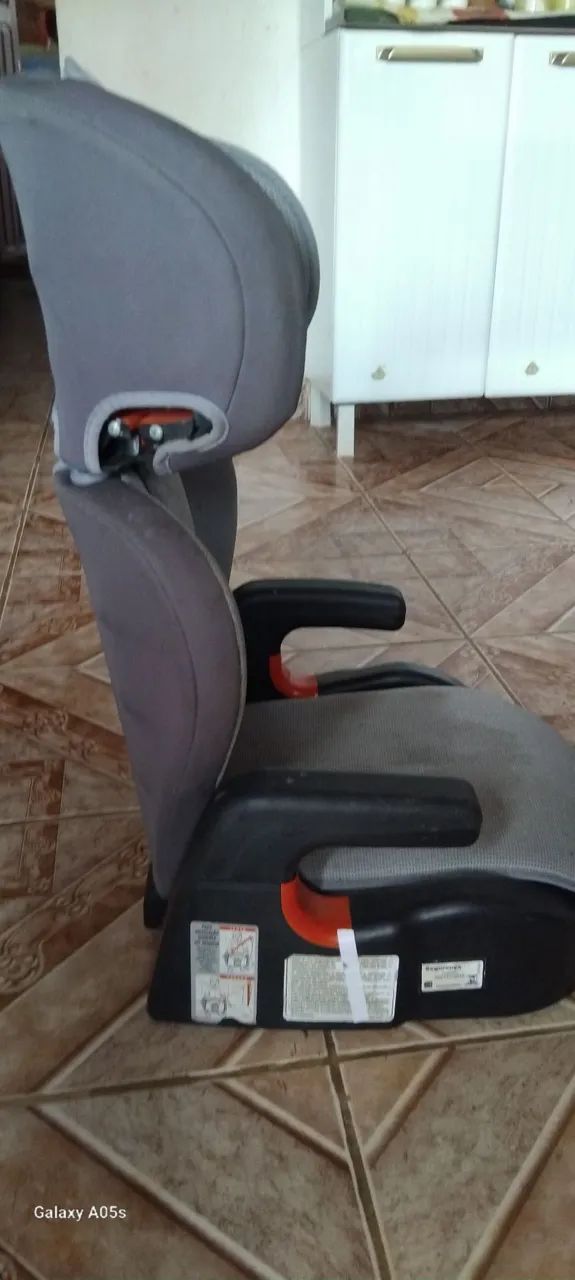Cadeirinha de criança pra banco de carro  - Foto 4