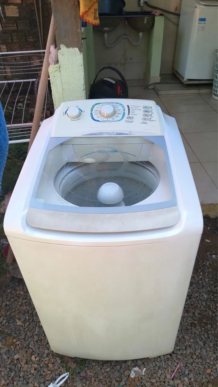 Máquina de lavar eletrolux