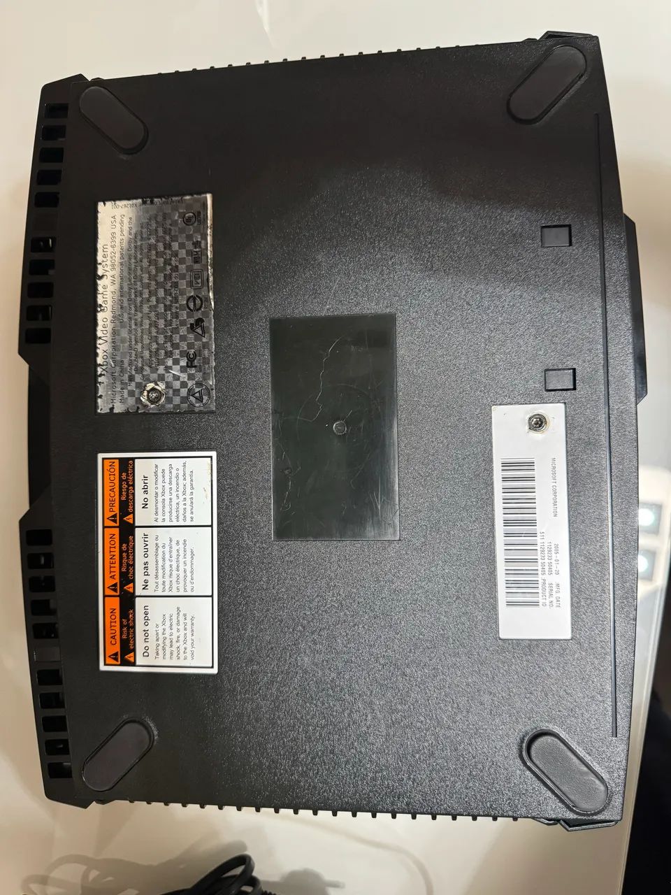 Xbox Clássico na caixa com HD 2 TB e dois controles - Foto 4