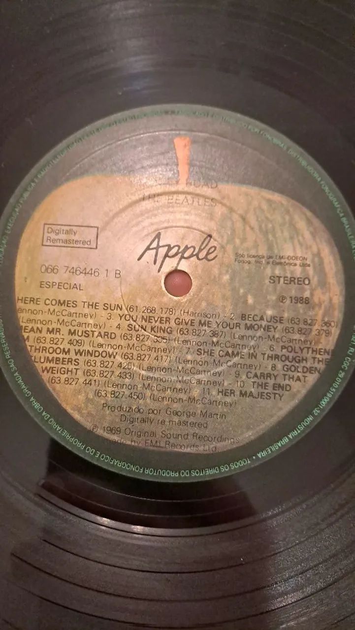Lote com seis discos de vinil dos Beatles - Foto 3