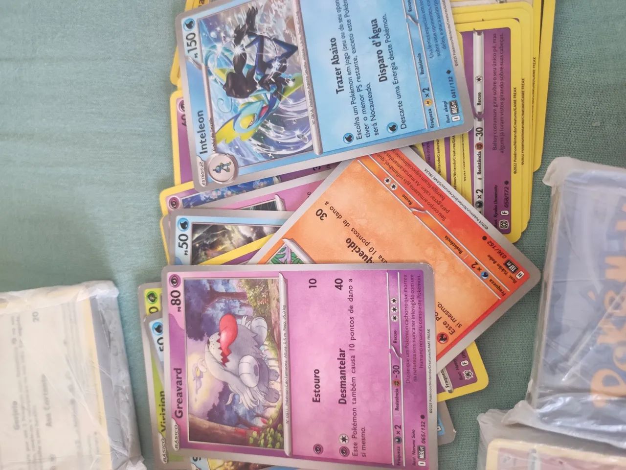 Pack com 50 Figurinhas Pokemon - copag - Foto 2