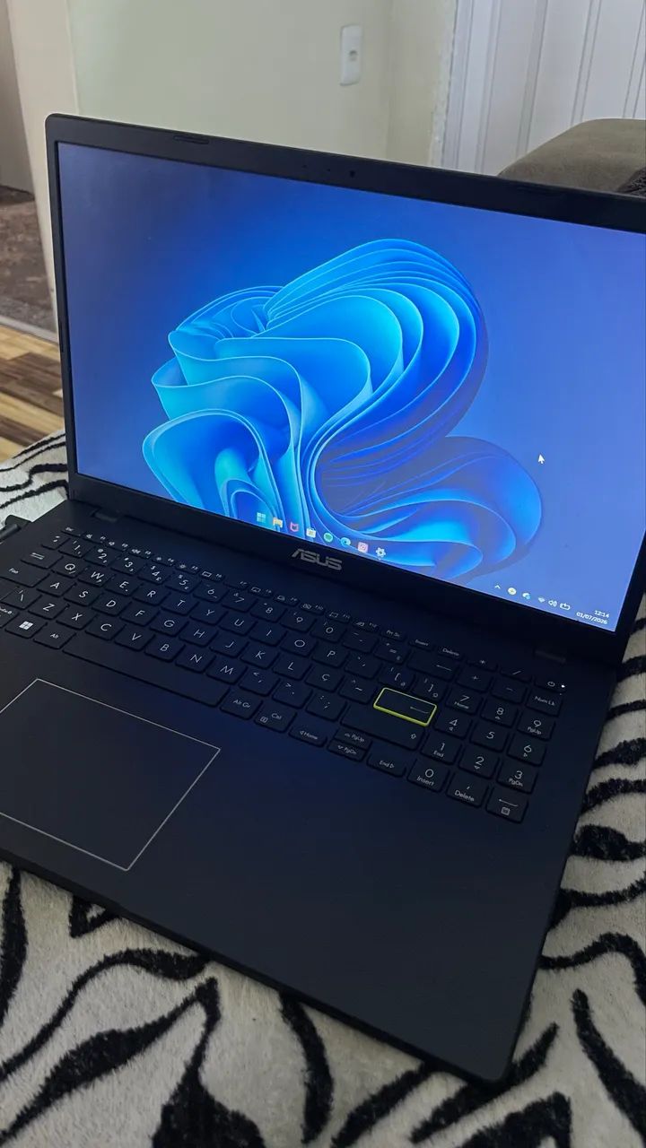 Notebook ASUS Vivobook Go 15 - Foto 2