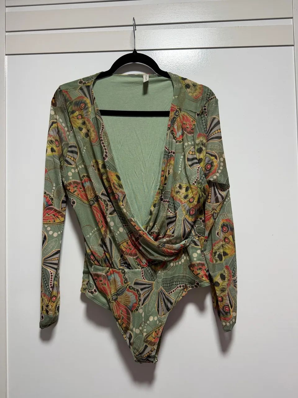 Body estampado na cor verde super elegante 