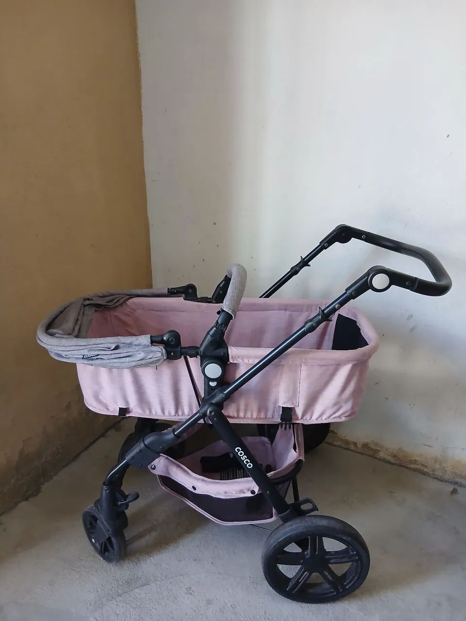 Carrinho de bebê +bebê conforto Cosco.  - Foto 2