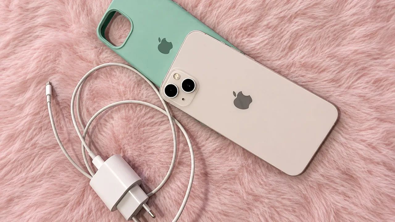 iPhone 13