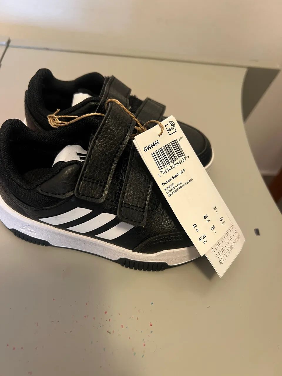 Tenis Adidas tamanho 21  - Foto 2