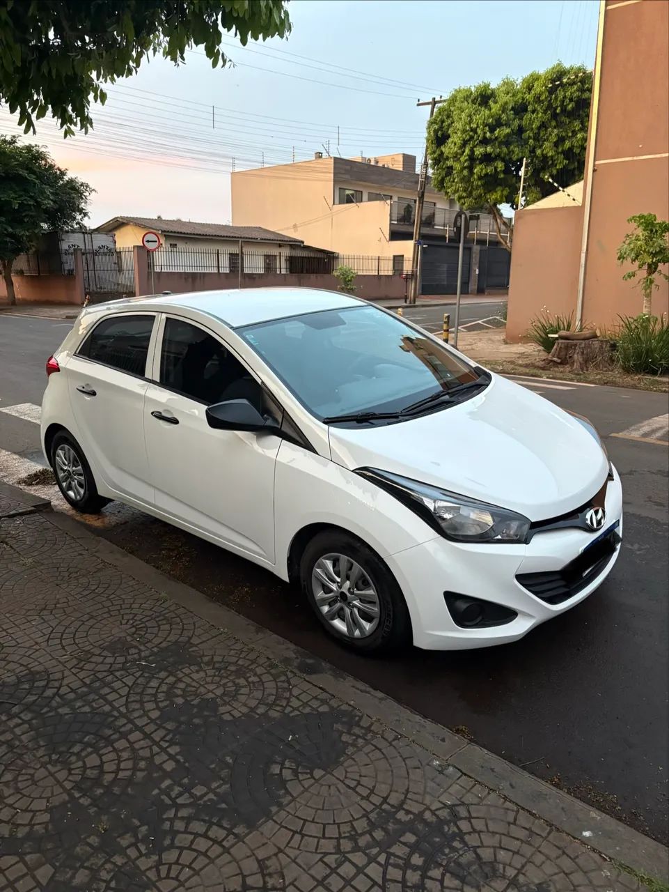 Hyundai HB20 Comf./c.plus/c.style 1.0 Flex 12V 2013 - Foto 2