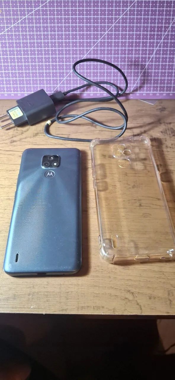 Motorola E7