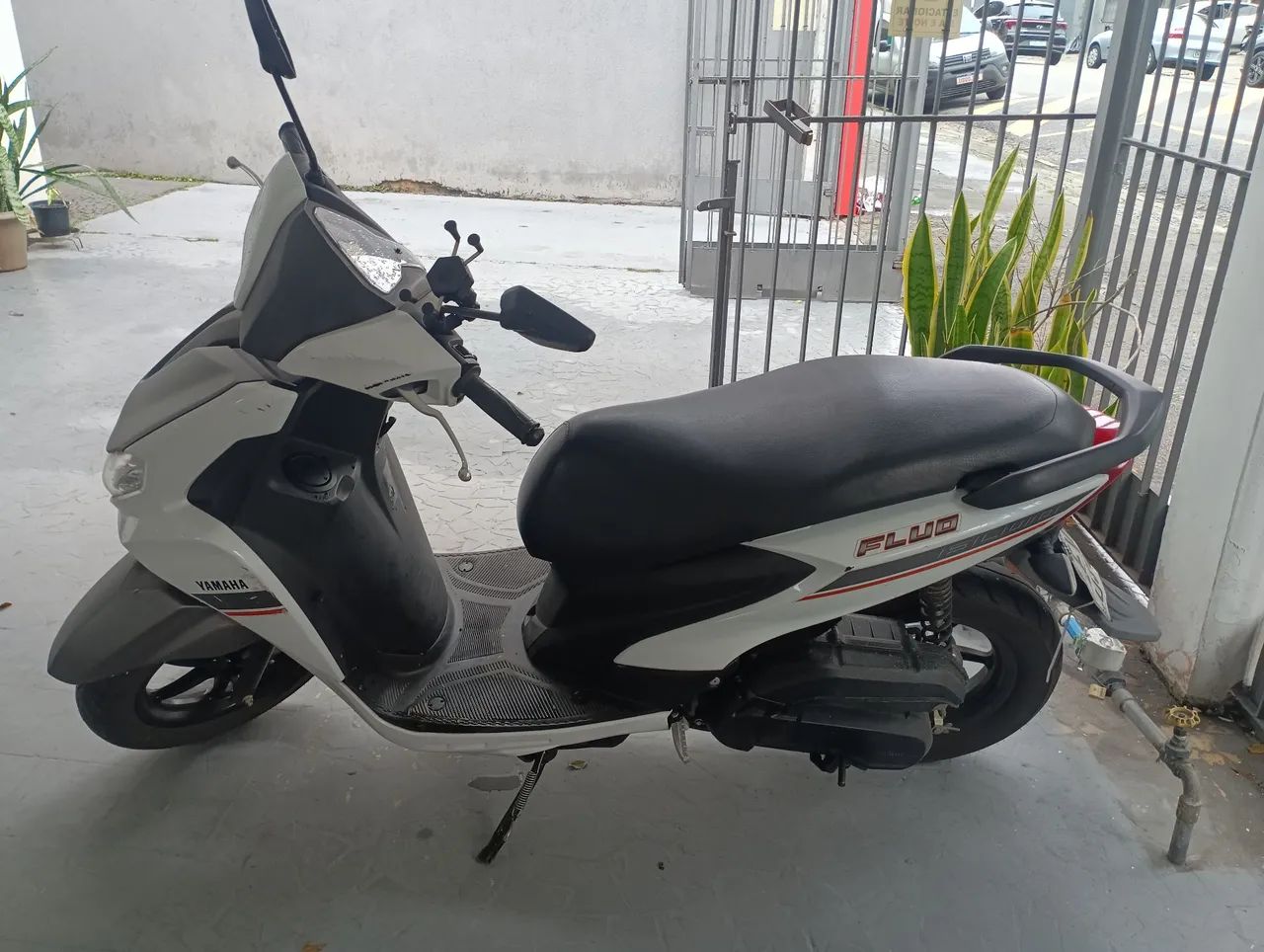 Yahama Fluo 125c 2024 - Foto 3