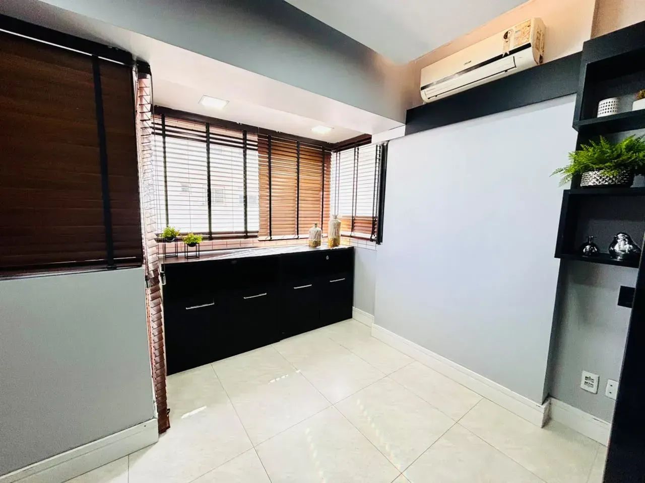 Sala Comercial no Infinity Corporate MOBILIADA por apenas R$ 5 mil!! - Foto 5