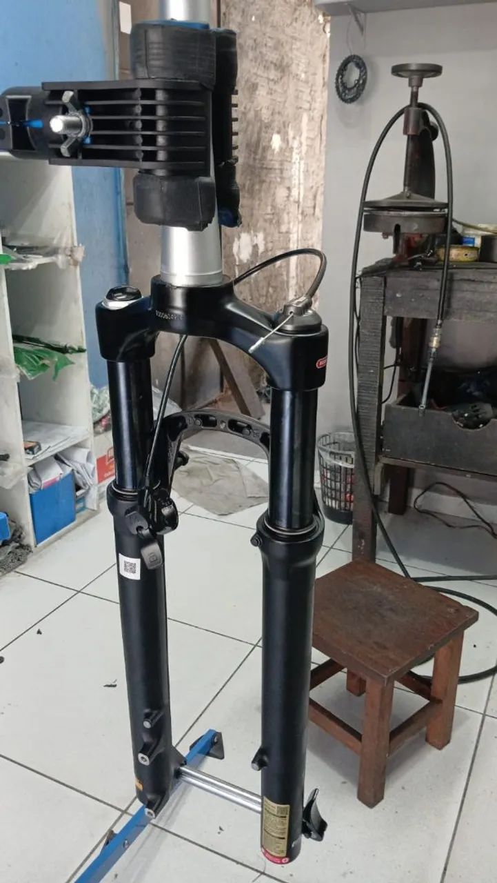 Suspensão Santour xcr 32 (Ar e Óleo) Boost 15x110mm  - Foto 4
