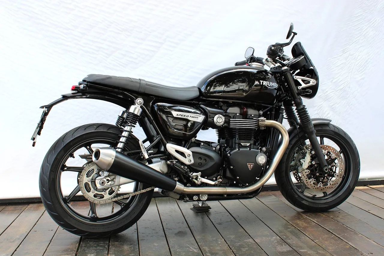 TRIUMPH SPEED TWIN - Foto 5