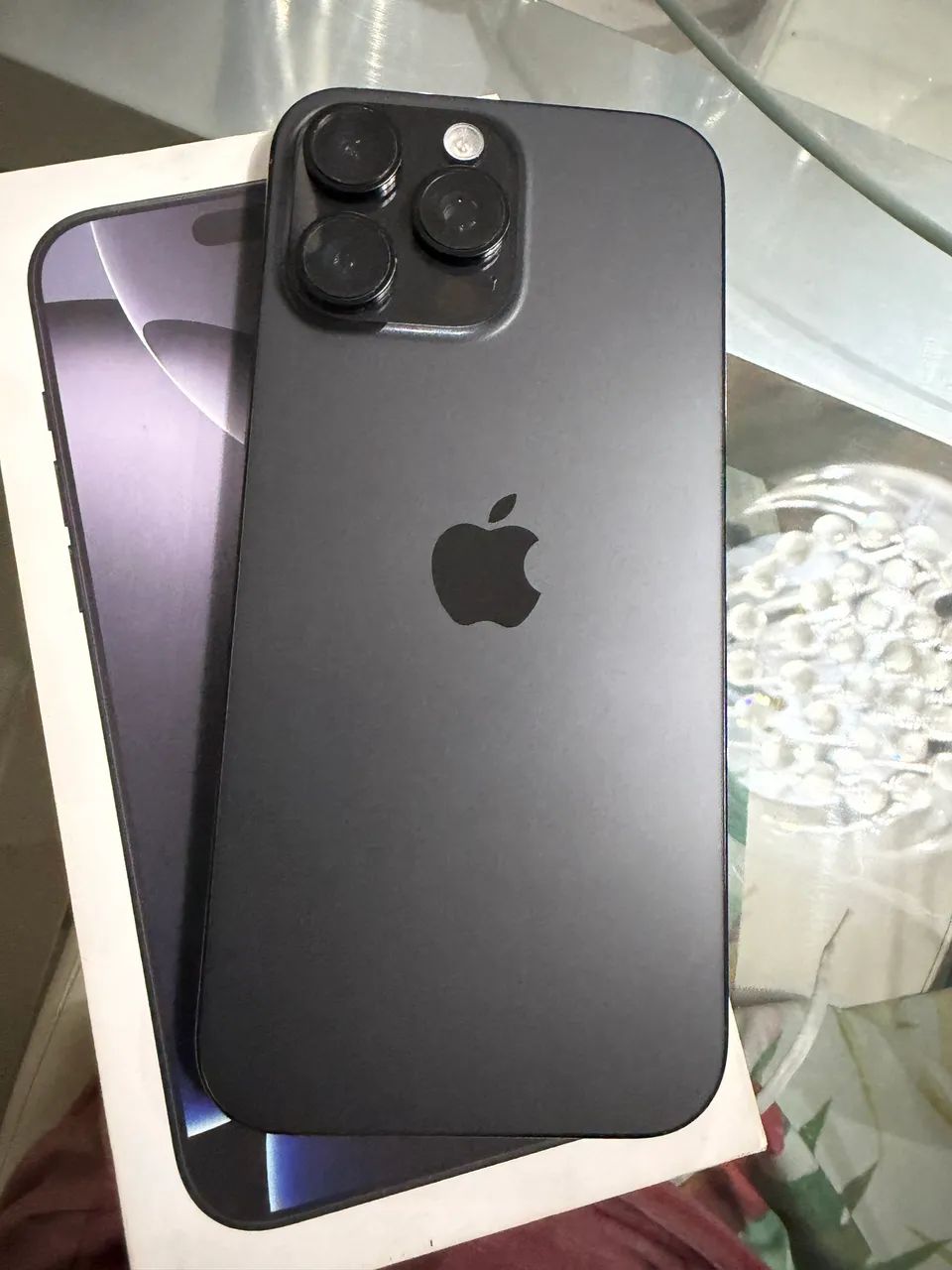 iPhone 16 Pro Max 256GB - Black Titanium - Foto 2