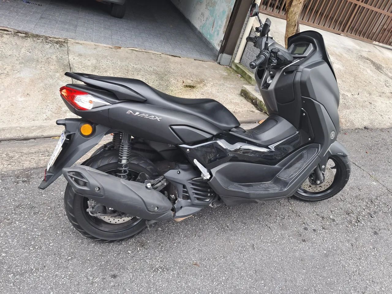 YAMAHA NMAX 160  - Foto 5