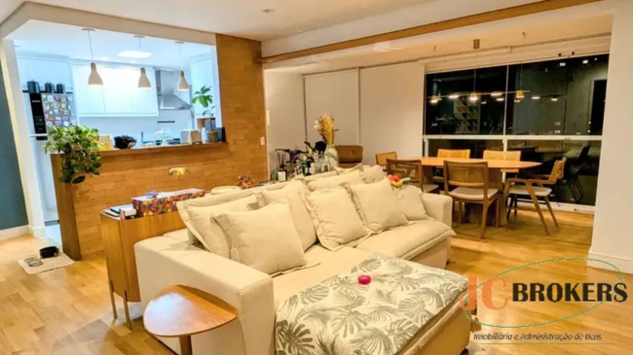 Apartamento com 80 m² de área útil, 1 suíte, 1 vaga de garagem