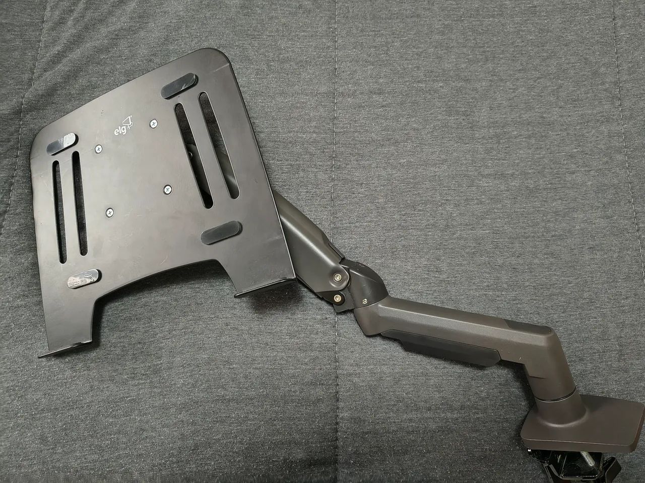 Suporte Notebook pneumático Elg