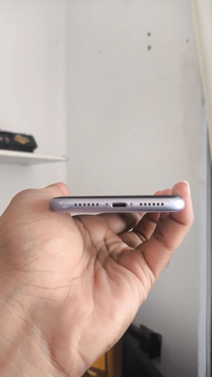 Iphone 11 128gb lilás - Foto 4
