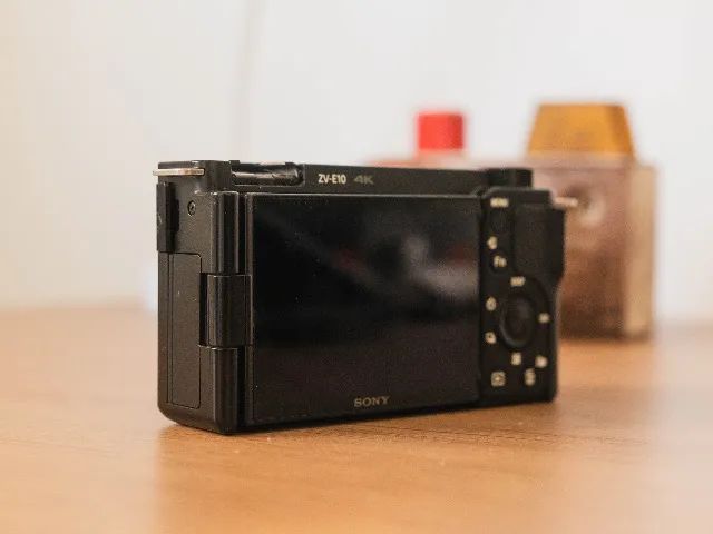 Vendo Câmera Sony ZV-E10 I - Foto 4