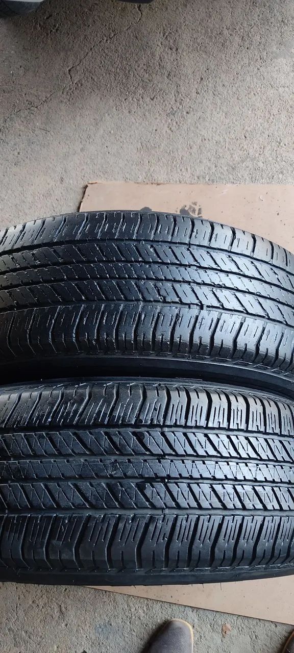Pneus Bridgestone 265/65 R17 - Peças para carros, vans e