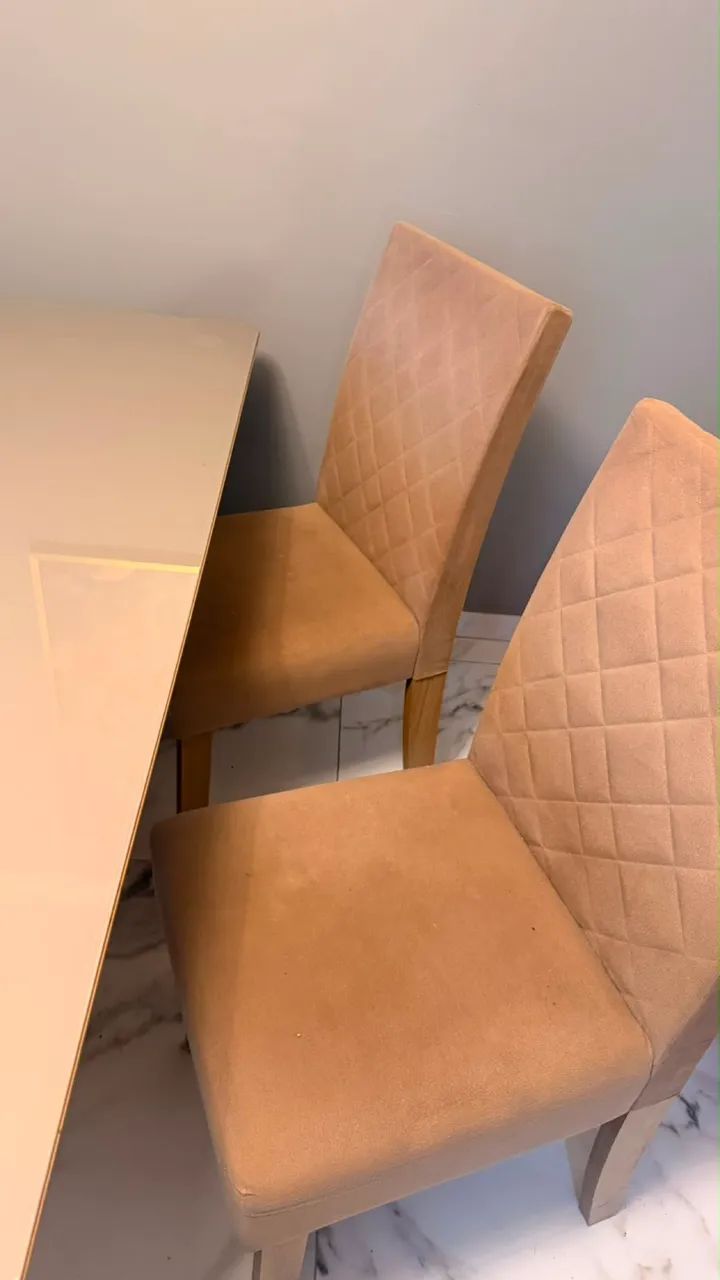 Mesa com 4 cadeiras  - Foto 4