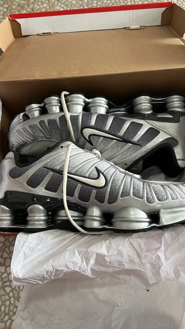NIKE SHOX TL PRINT METALLIC - Foto 3